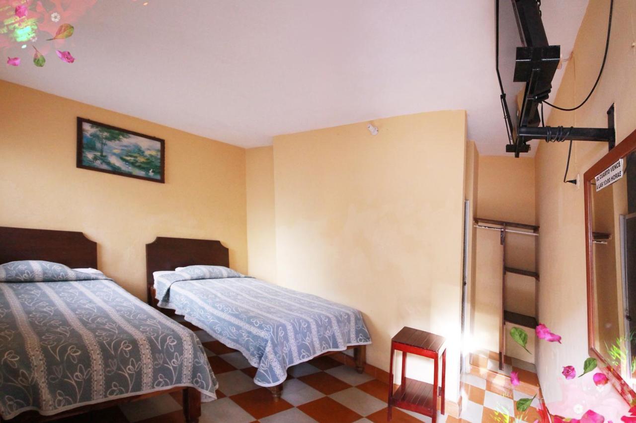 Hotel Bugambilias Ticul Buitenkant foto